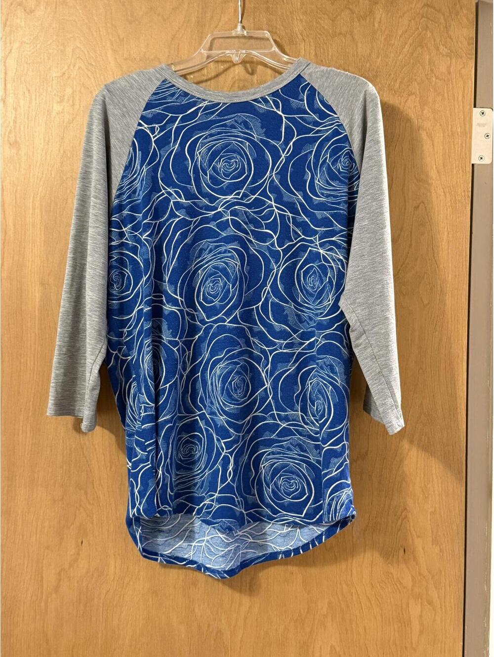 LuLaRoe Randy Baseball Raglan Tee Blue Rose Floral Gray Sleeves Women's 2XL